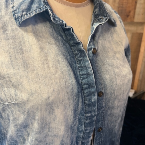 LADIES WOMENS  MED DENIM DRESS OR JACKET LIGHT BLUE BUTTON DOWN FRONT - Picture 5 of 5